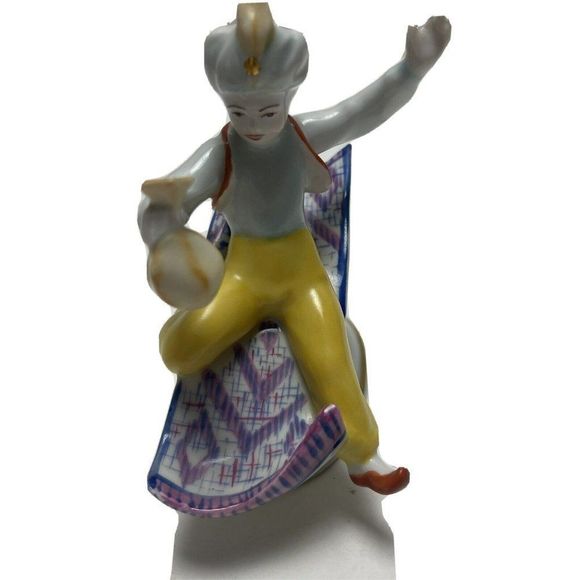 Vintage Aladdin On Magic Carpet Ride Figurine Ceramic by Hollohaza - Picture 1 of 6